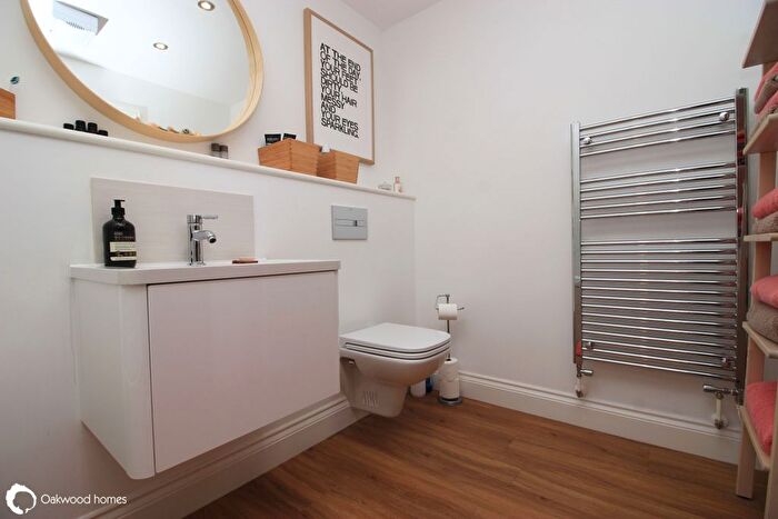 2 Bedroom Flat For Sale In Canterbury Road, Margate, CT9