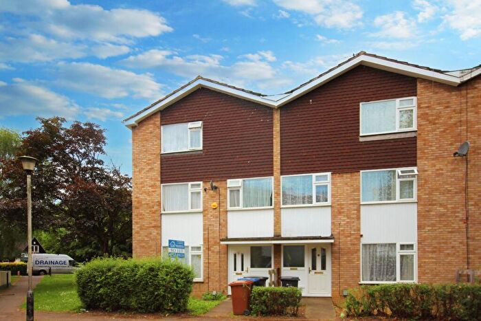 4 Bedroom Town House To Rent In Link Walk, Hatfield, AL10