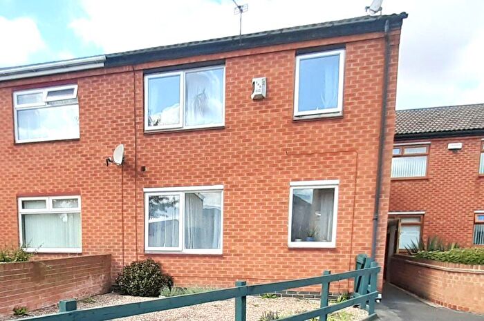3 Bedroom Semi-Detached House For Sale In Garrett Grove, Clifton Village, NG11