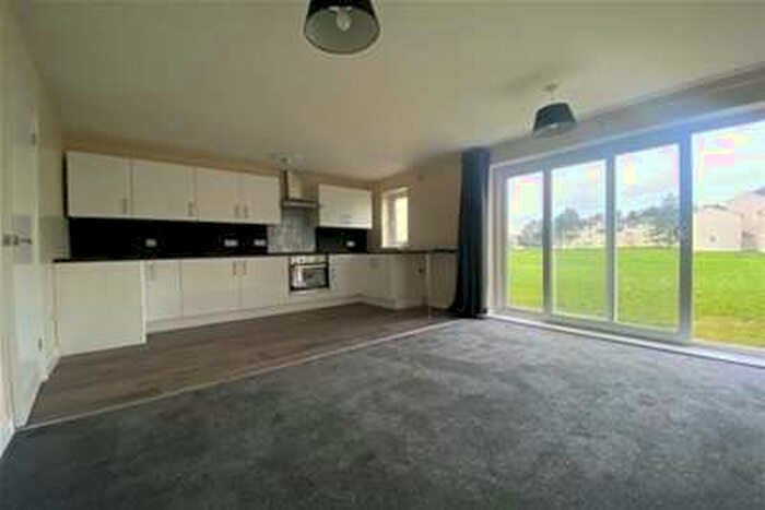 1 Bedroom Flat To Rent In 53 Glan Gors, LL46