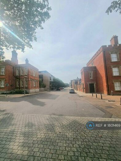 2 Bedroom Flat To Rent In Napoleon Lane, London, SE18