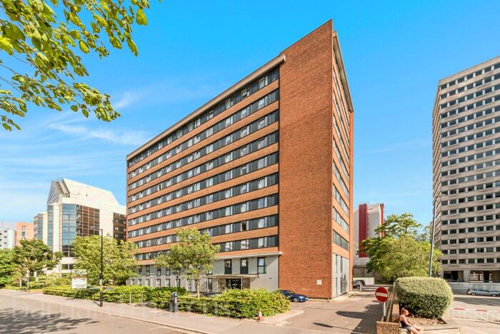 1 Bedroom Apartment To Rent In - Sydenham Road, Croydon, CR0