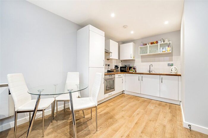1 Bedroom Flat To Rent In Greatorex Street, London, E1