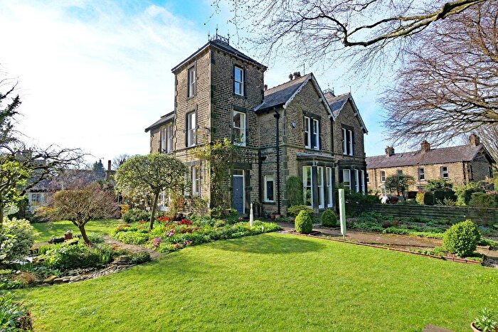 4 Bedroom Semi-Detached House For Sale In Belgravia Villas, Skipton, BD23