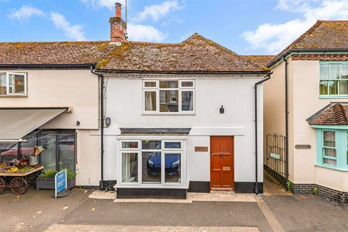 3 Bedroom Semi-Detached House For Sale In High Street, Stockbridge, SO20