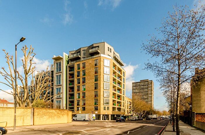1 Bedroom Flat To Rent In The Highway, Wapping, London, E1W