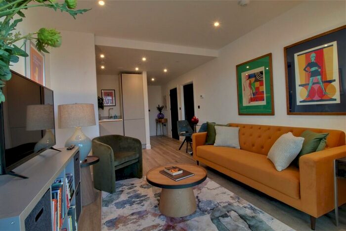 1 Bedroom Apartment To Rent In The Regent, Snow Hill Wharf, Birmingham, B4