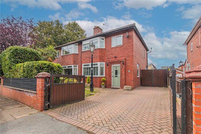 3 Bedroom Semi-Detached House For Sale In Cumberland Avenue, Heywood, Greater Manchester, OL10