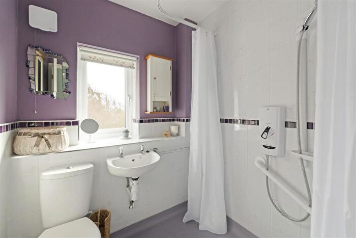 2 Bedroom Semi-Detached House For Sale In Lockswood, Allington, ME16