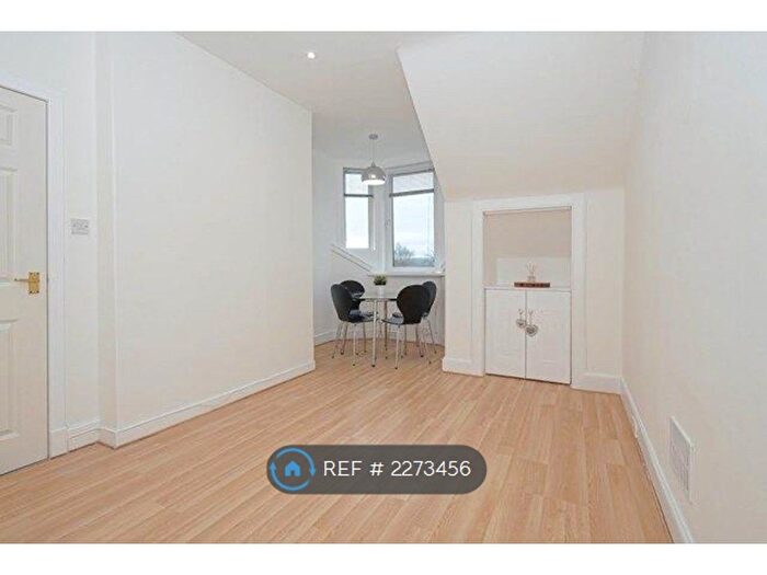 1 Bedroom Flat To Rent In Milnab Street, Crieff, PH7