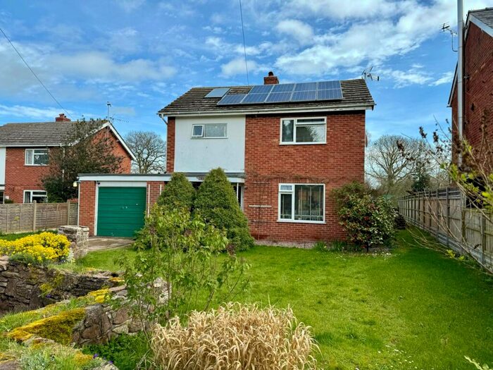 3 Bedroom Detached House For Sale In Staunton-on-Wye, Hereford, HR4