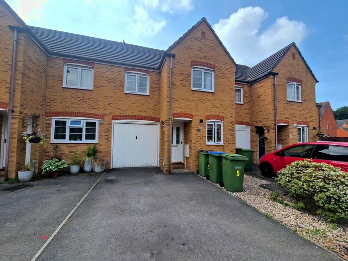 3 Bedroom Terraced House To Rent In Amarylis Close, Fareham, PO15