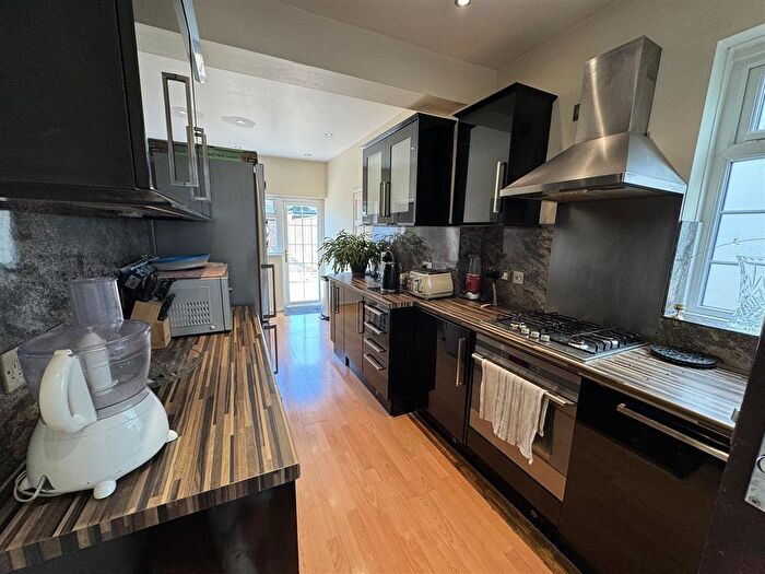 3 Bedroom Semi-Detached House To Rent In Tiverton Road, Hounslow, TW3