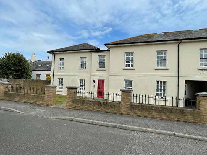 2 Bedroom Apartment To Rent In Ardent Avenue, Walmer, CT14