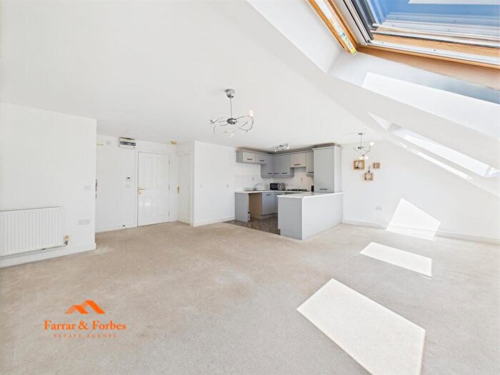1 Bedroom Apartment For Sale In Honeysuckle Court, Huncoat, Accrington, BB5