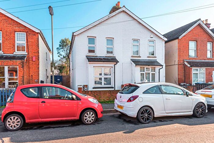 5 Bedroom Semi-Detached House To Rent In Milton Road, Egham, TW20