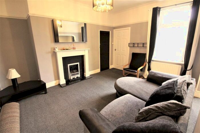 2 Bedroom Flat To Rent In Portland Street, Pelaw, Gateshead, NE10