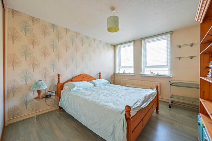 1 Bedroom Flat For Sale In Burr Close, , Wapping, London, E1W