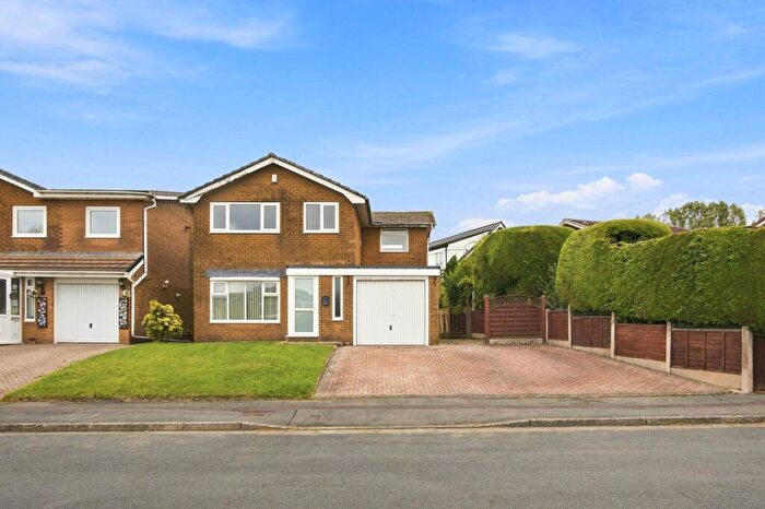 4 Bedroom Detached House For Sale In Curven Edge, Rossendale, BB4