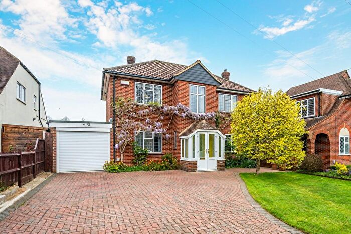 3 Bedroom Detached House For Sale In Tattenham Way, Burgh Heath, Tadworth, KT20