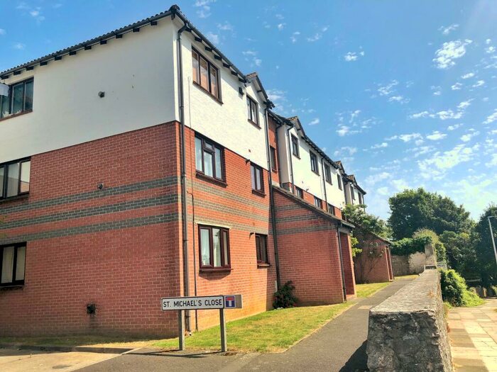 2 Bedroom Flat To Rent In St Michaels Close, Mount Wise *Zero Deposit Guarantee Available*, PL1