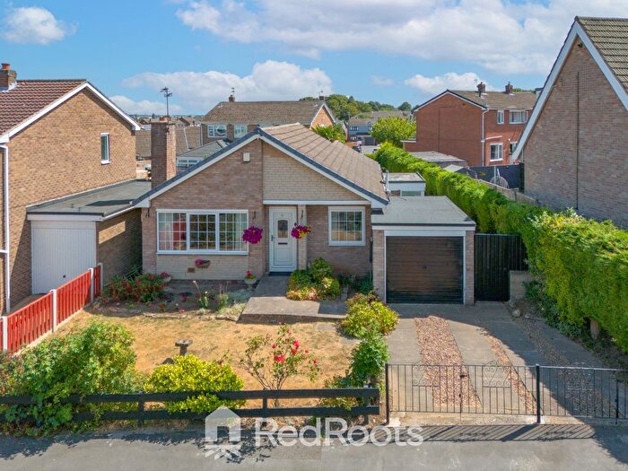 2 Bedroom Bungalow For Sale In Kempton Park Road, Doncaster, DN5