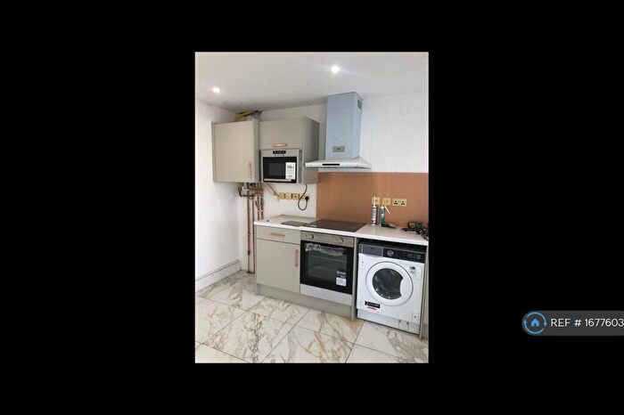 1 Bedroom Flat To Rent In Ilford, Redbridge, IG1