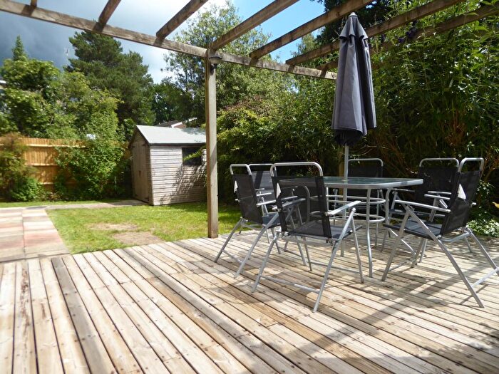 House To Rent In Wellwood Close, Horsham, RH13