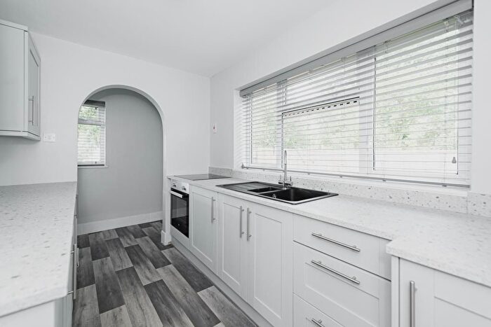 1 Bedroom Flat To Rent In Brookers Close, Ashtead, KT21