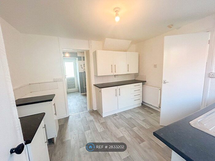 3 Bedroom Terraced House To Rent In Hendre Farm Drive, Newport, NP19