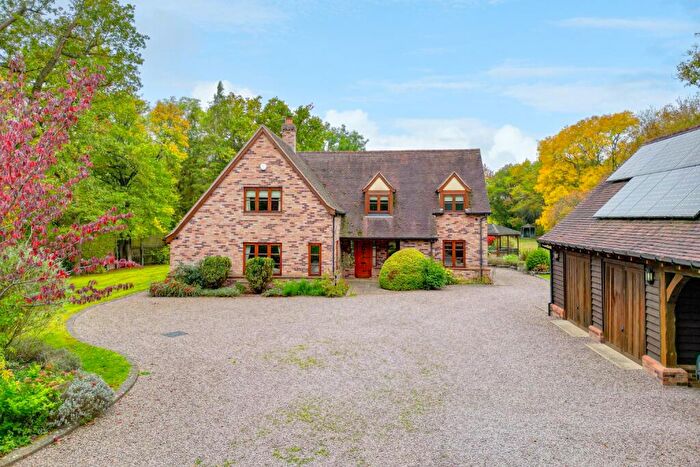 4 Bedroom Detached House For Sale In Monks Wood, Abbots Ripton, PE28