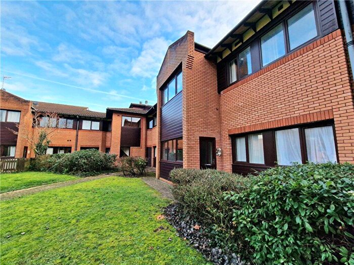 2 Bedroom Apartment For Sale In Wickham Road, Fareham, PO16