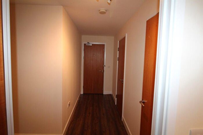 2 Bedroom Apartment To Rent In Aspect, Leeds, LS2