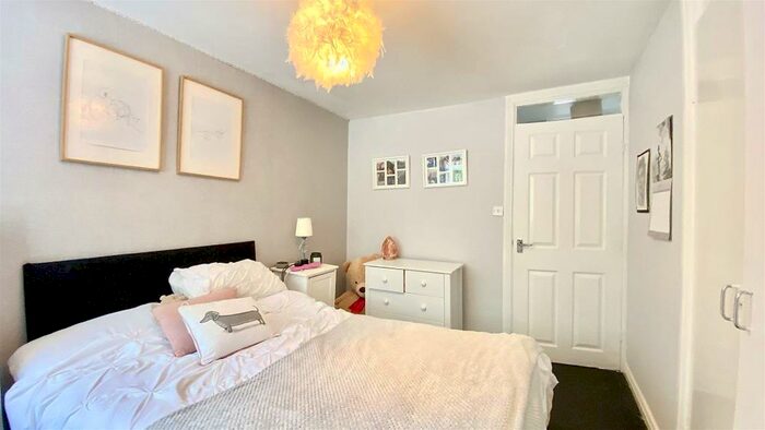 3 Bedroom Terraced House For Sale In Cotswold Place, Peterlee, SR8