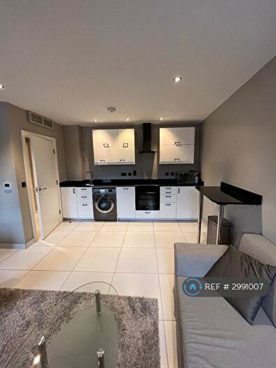 1 Bedroom Flat To Rent In Park Square East, Leeds, LS1