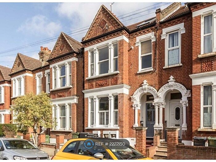 1 Bedroom Flat To Rent In Kingscourt Road, London, SW16