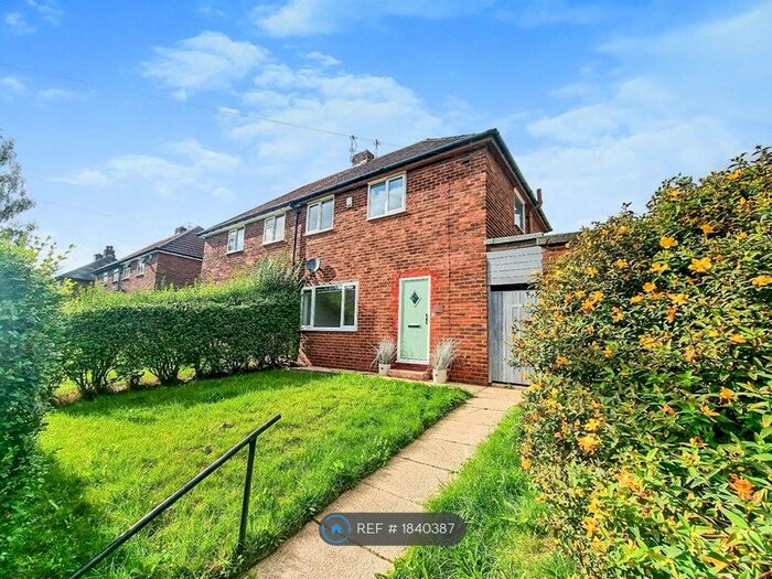 2 Bedroom Semi-Detached House To Rent In Carr Avenue, Prestwich, Manchester, M25