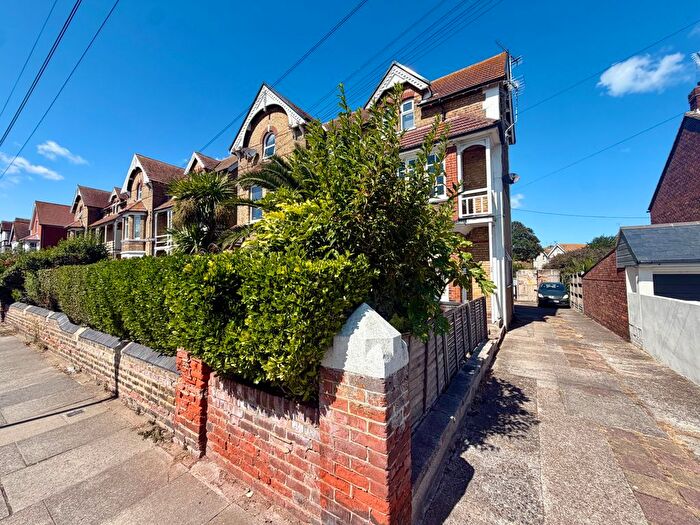 1 Bedroom Flat To Rent In Westgate Bay Avenue, Westgate-On-Sea, CT8