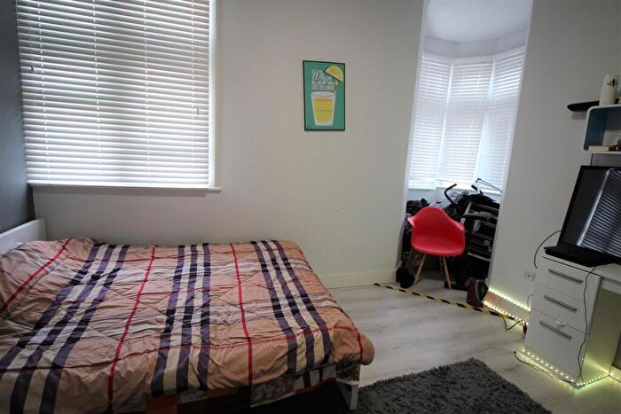 1 Bedroom Private Hall To Rent In St Michaels Road, Portsmouth, Hants, PO1