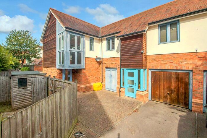 2 Bedroom Apartment To Rent In Cavan Way, Broughton, MK10