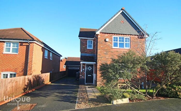 3 Bedroom Detached House For Sale In Sanderling Way, Wesham, PR4