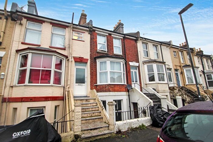 1 Bedroom Flat For Sale In Aldborough Road, St. Leonards-On-Sea, East Sussex, TN37