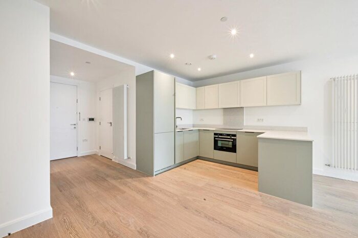 1 Bedroom Flat To Rent In Halcyon House, Eden Place, E16