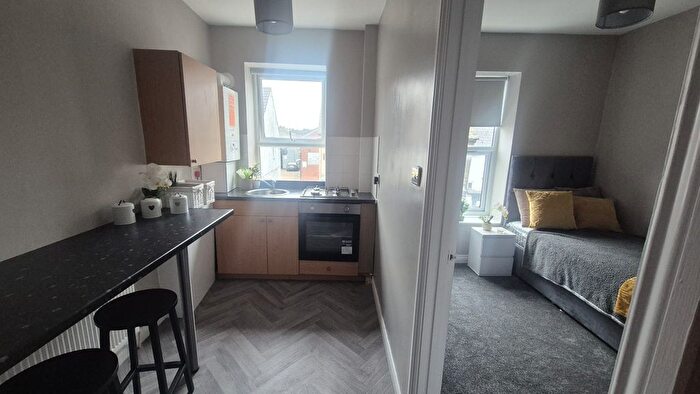 Studio To Rent In F High Town Road, Luton, LU2
