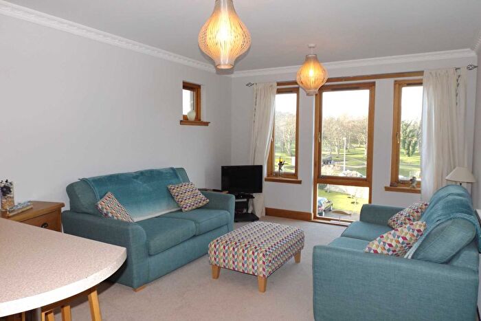 2 Bedroom Flat To Rent In Royal Marine Apartments, Nairn, IV12