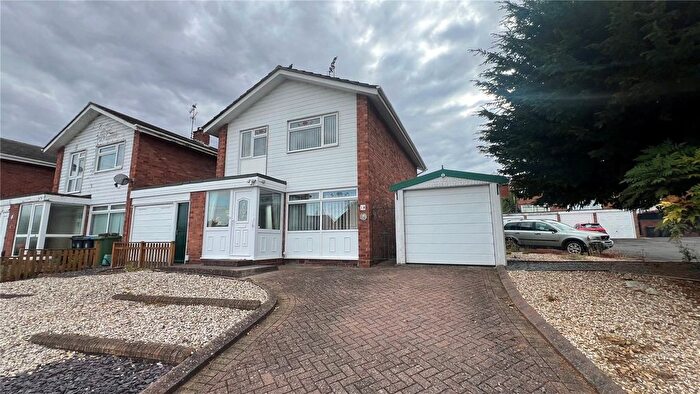 3 Bedroom Detached House For Sale In Albury Road, Studley, Warwickshire, B80
