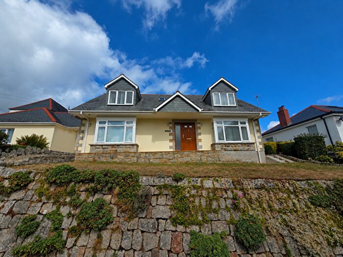 4 Bedroom Detached House To Rent In Lowertown, TR13