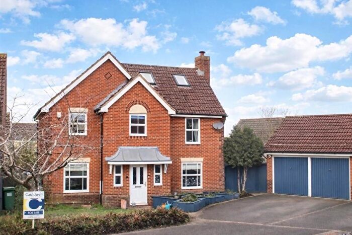 5 Bedroom Detached House For Sale In Hengistbury Lane, Tattenhoe, Milton Keynes, MK4