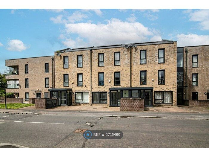 4 Bedroom Terraced House To Rent In Maryatt Avenue, Harrow, HA2