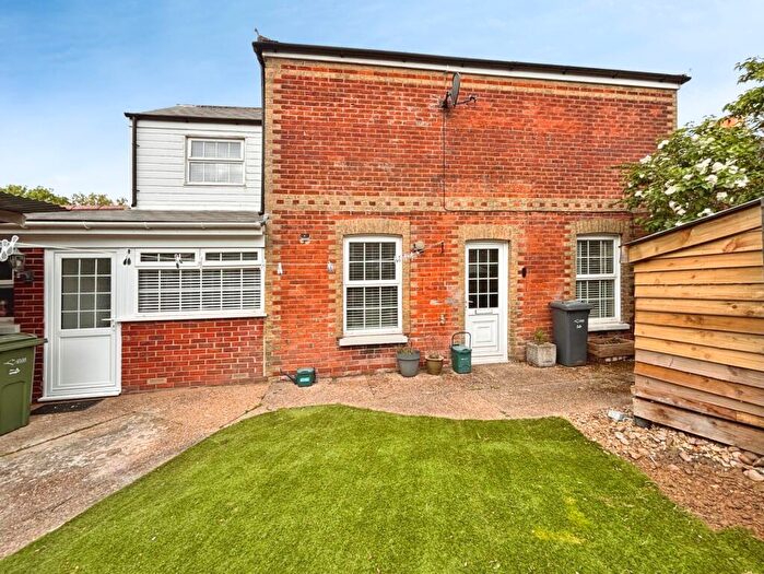 3 Bedroom Terraced House For Sale In Clifford Street, Newport, Isle Of Wight, PO30